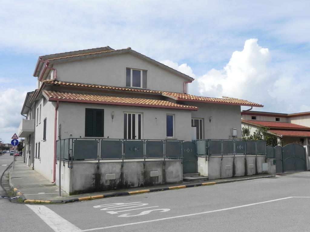 Panta House Apartment San Giovanni Suergiu Ngoại thất bức ảnh